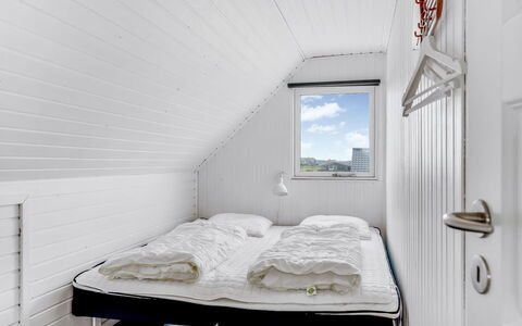 Gudmand - 200M from the Sea: Loft, Soveværelse, Fryser, Dagslys, Design, Sengetøj, Seng, Planke, Hårdttræ, Vinter