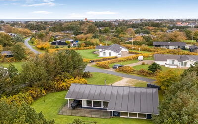 Franke - 1.1Km from the Sea
