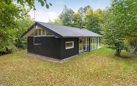 Follerich - 250M from the Sea: Tag, Land Lot, Sommerhus, Hjem, Landdistrikt, Skur, Sidespor, Garden Bygninger, Bjælkehytte, Hytte