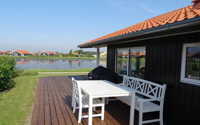 Godtfrede - 950M from the Sea