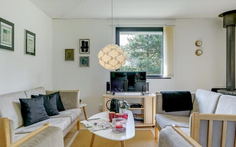 Filippa - 900M from the Sea: Tag, Sommerhus, Hjem, Skygge, Sidespor, Stuehus, Veranda, Udendørs Struktur, Garden Bygninger