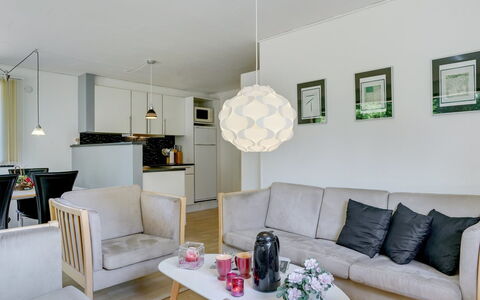 Filippa - 900M from the Sea: Tag, Sommerhus, Hjem, Skygge, Sidespor, Stuehus, Veranda, Udendørs Struktur, Garden Bygninger