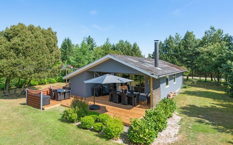 Filippa - 900M from the Sea: Træ, Hus, Sommerhus, Hjem, Tag, Landdistrikt, Sidespor, Bjælkehytte, Garden Bygninger, Hårdttræ