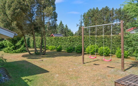 Filippa - 900M from the Sea: Træ, Hus, Sommerhus, Hjem, Tag, Landdistrikt, Sidespor, Bjælkehytte, Garden Bygninger, Hårdttræ