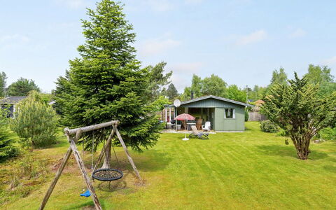 Odstanus - 575M from the Sea: Boligområde, Tag, Forstad, Indkørsel, Estate, Skorsten