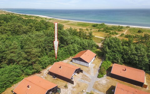 Bergit - 55M from the Sea: Træ, Tag, Hjem, Hus, Arkitektur, Sidespor, Land Lot, Sommerhus, Skur, Garden Bygninger