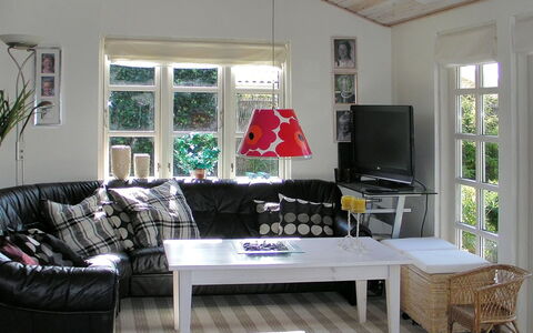 Nitis - 200M from the Sea: Hus, Hjem, Tag, Sommerhus, Land Lot, Estate, Stuehus, Landsby, Farm