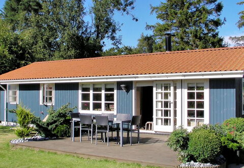 Nitis - 200M from the Sea: Hus, Hjem, Tag, Sommerhus, Land Lot, Estate, Stuehus, Landsby, Farm