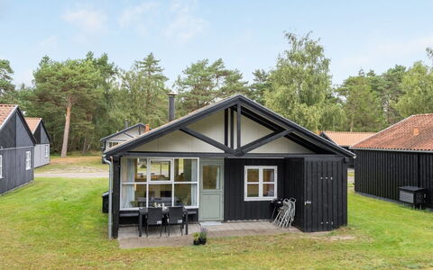 Julkil - 250M from the Sea: Tag, Hus, Hjem, Sommerhus, Sidespor, Estate, Indkørsel, Garden Bygninger, Gård, Skur