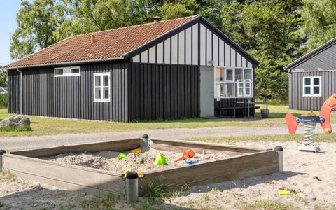 Julkil - 250M from the Sea: Tag, Hus, Hjem, Sommerhus, Sidespor, Estate, Indkørsel, Garden Bygninger, Gård, Skur