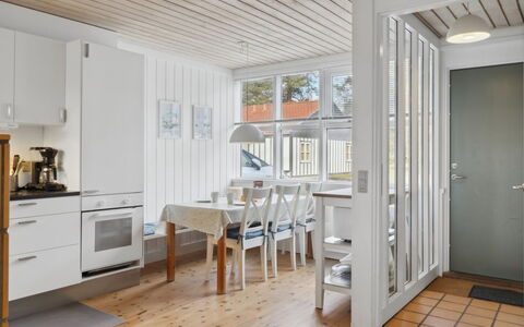 Julkil - 250M from the Sea: Tag, Hus, Hjem, Sommerhus, Sidespor, Estate, Indkørsel, Garden Bygninger, Gård, Skur
