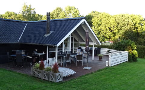 Aulis - 230M from the Sea: Plantesamfund, Sollys, Urteagtig Plante, Have, Plantation, Landbrug, Farm