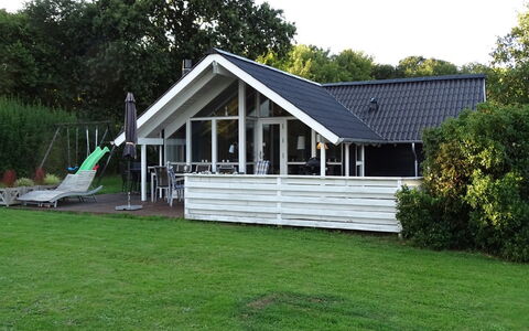 Aulis - 230M from the Sea: Plantesamfund, Sollys, Urteagtig Plante, Have, Plantation, Landbrug, Farm