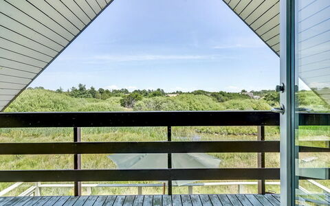 Inra - 400M from the Sea: Plantesamfund, Sollys, Urteagtig Plante, Have, Plantation, Landbrug, Farm