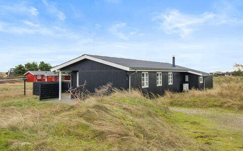 Eikka - 600M from the Sea: Busk, Urban Design, Bunddække, Mursten, Lejlighed, Estate, Murværk, Altan, Landscaping