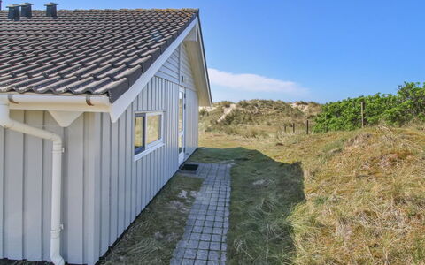 Wikar - 50M from the Sea: Hus, Hjem, Tag, Sommerhus, Land Lot, Estate, Stuehus, Landsby, Farm