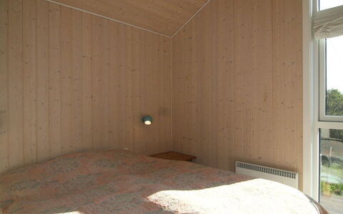 Fransiske - 800M from the Sea: Træ, Bejdse, Planke, Hårdttræ, Sommerhus, Dæk, Sidespor, Skygge, Trægulve, Garden Bygninger