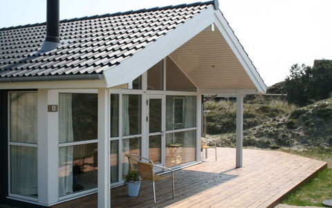 Fransiske - 800M from the Sea: Træ, Bejdse, Planke, Hårdttræ, Sommerhus, Dæk, Sidespor, Skygge, Trægulve, Garden Bygninger
