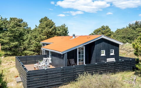Neija - 800M from the Sea: Græs, Hus, Tag, Hjem, Sommerhus, Busk, Land Lot, Landdistrikt, Stuehus, Bunddække