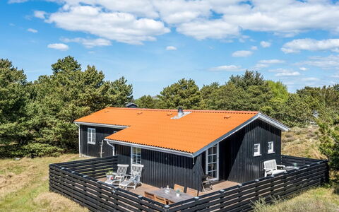 Neija - 800M from the Sea: Græs, Hus, Tag, Hjem, Sommerhus, Busk, Land Lot, Landdistrikt, Stuehus, Bunddække
