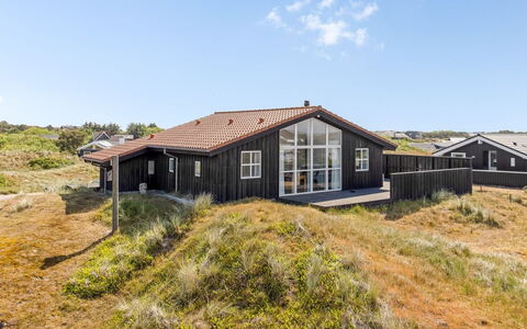 Benja - 200M from the Sea: Estate, Farm