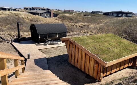 Faxi - 100M from the Sea: Busk, Urban Design, Bunddække, Mursten, Lejlighed, Estate, Murværk, Altan, Landscaping
