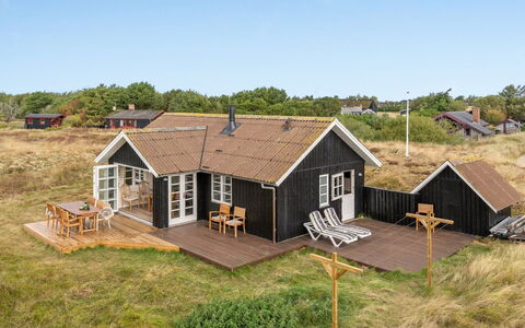 Urcu - 475M from the Sea: Møbel, Indretning, Stol, Gulvbelægning, Bord, Udvej, Etage, Loft, Værelse, Eco Hotel