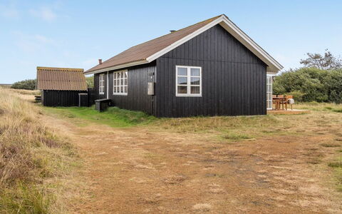Urcu - 475M from the Sea: Møbel, Indretning, Stol, Gulvbelægning, Bord, Udvej, Etage, Loft, Værelse, Eco Hotel
