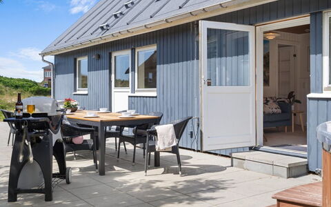 Taio - 500M from the Sea: Busk, Urban Design, Bunddække, Mursten, Lejlighed, Estate, Murværk, Altan, Landscaping