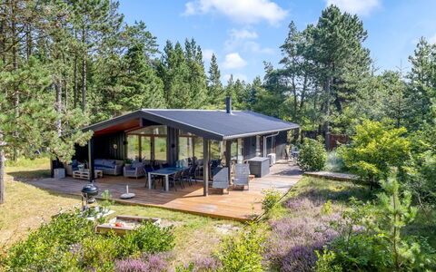 Santuzza - 3.9Km from the Sea: Græs, Hus, Tag, Hjem, Sommerhus, Busk, Land Lot, Landdistrikt, Stuehus, Bunddække