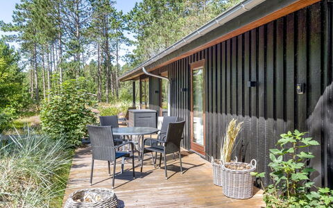Santuzza - 3.9Km from the Sea: Græs, Hus, Tag, Hjem, Sommerhus, Busk, Land Lot, Landdistrikt, Stuehus, Bunddække