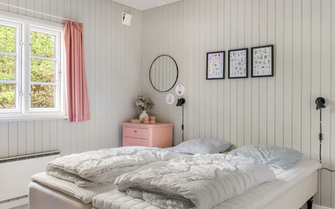 Granke - 3.8Km from the Sea: Soveværelse, Seng, Sengetøj, Sengetøj, Indretning, Sengetøj, Møbel, Bed Frame, Etage, Hjem
