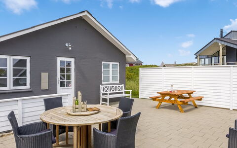 Mikka - 450M from the Sea: Tag, Land Lot, Sommerhus, Hjem, Landdistrikt, Skur, Sidespor, Garden Bygninger, Bjælkehytte, Hytte