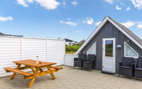 Mikka - 450M from the Sea: Tag, Land Lot, Sommerhus, Hjem, Landdistrikt, Skur, Sidespor, Garden Bygninger, Bjælkehytte, Hytte