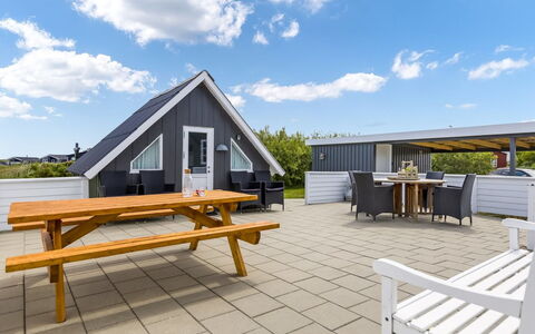 Mikka - 450M from the Sea: Tag, Land Lot, Sommerhus, Hjem, Landdistrikt, Skur, Sidespor, Garden Bygninger, Bjælkehytte, Hytte