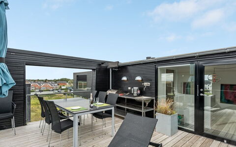 Leto - 2Km from the Sea: Græs, Hus, Tag, Hjem, Sommerhus, Busk, Land Lot, Landdistrikt, Stuehus, Bunddække