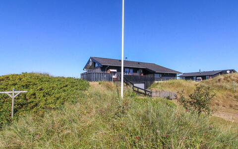 Alim - 300M from the Sea: Estate, Farm