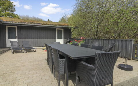 Vieno - 2.6Km from the Sea: Møbel, Udendørs Møbler, Udendørs Bord, Skygge, Have, Backyard, Stol, Veranda, Gårdhave, Dæk