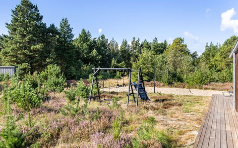 Heidi - 1Km from the Sea: Træ, Busk, Land Lot, Plantesamfund, Landdistrikt, Eng, Have, Sti, Plantation