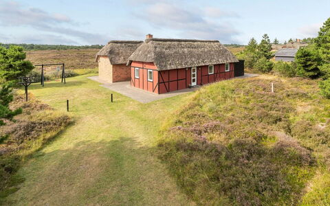 Dietmar - 2.8Km from the Sea: Græs, Græs-, Sommerhus, Hus, Tag, Økoregion, Landdistrikt, Almindeligt, Land Lot, Menneskelig Bosættelse