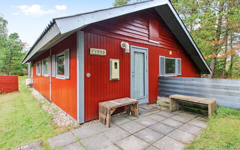 Susett - 300M to the Fjord: Svømmepøl, Ferieby