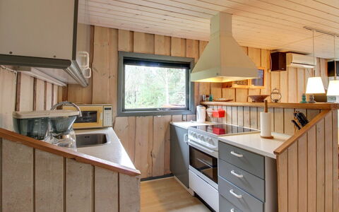 Susett - 300M to the Fjord: Svømmepøl, Ferieby
