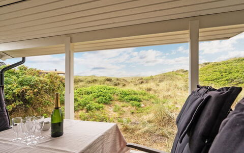 Aise - 75M from the Sea: Tag, Land Lot, Sommerhus, Hjem, Landdistrikt, Skur, Sidespor, Garden Bygninger, Bjælkehytte, Hytte