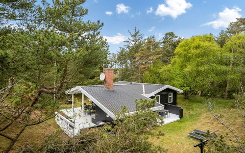 Galathea - 800M from the Sea: Hus, Hjem, Tag, Sommerhus, Estate, Stuehus, Sidespor, Veranda, Garden Bygninger