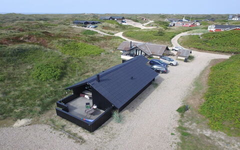 Auli - 200M from the Sea: Estate, Farm