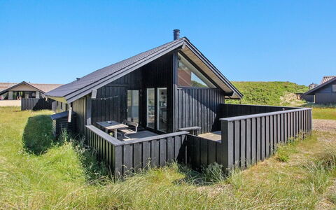Auli - 200M from the Sea: Sommerhus, Skur, Hytte, Stuehus, Prærie, Hytte, Lade, Bjælkehytte, Garden Bygninger