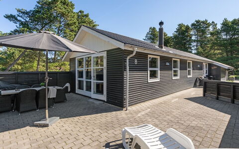 Gottfrida - 2Km from the Sea: Tag, Hjem, Sommerhus, Sidespor, Skygge, Stuehus, Estate, Indkørsel, Garden Bygninger, Gård
