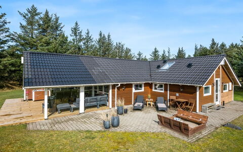 Anisette - 1Km from the Sea: Tag, Land Lot, Sommerhus, Hjem, Landdistrikt, Skur, Sidespor, Garden Bygninger, Bjælkehytte, Hytte