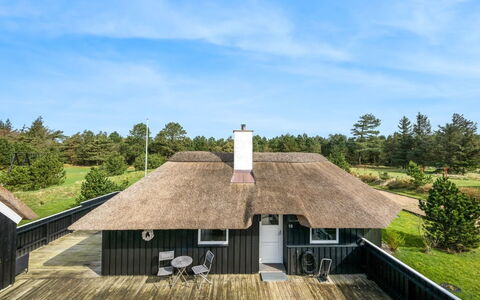 Hothbrod - 1.2Km from the Sea: Busk, Urban Design, Bunddække, Mursten, Lejlighed, Estate, Murværk, Altan, Landscaping