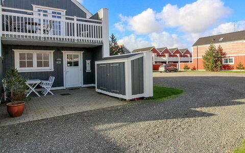 Sote - 1.2Km from the Sea: Græs, Hus, Tag, Sommerhus, Hjem, Busk, Stuehus, Land Lot, Landdistrikt